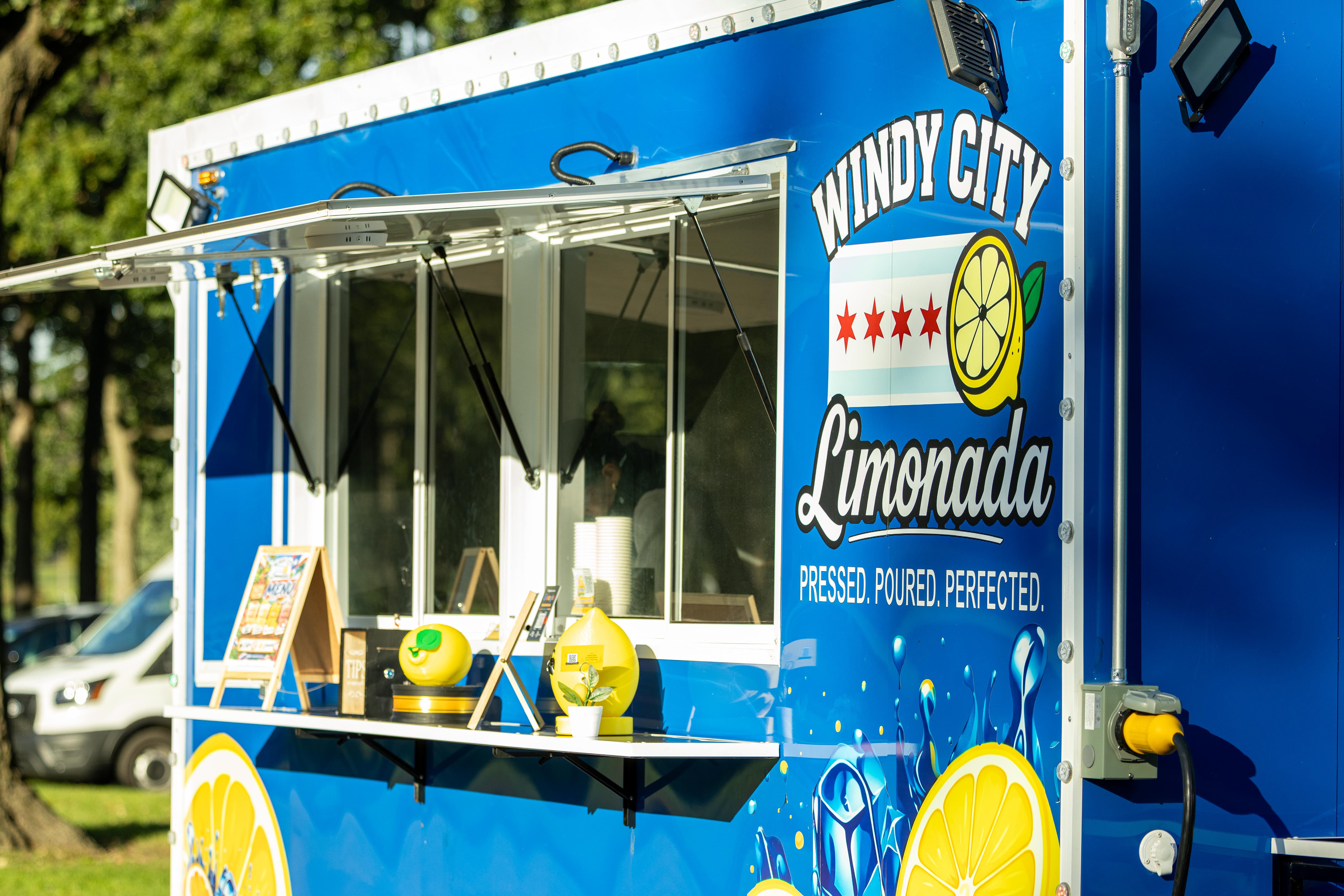 The Windy City Limonada truck at the Coquí 5K